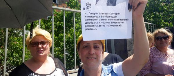 Акция протеста в поддержку задержанного депутата Манвела Григоряна (17 июня 2018). Ереван - Sputnik Армения