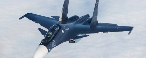 Многоцелевой истребитель Су-30СМ Многоцелевой истребитель Су-30СМ - Sputnik Армения