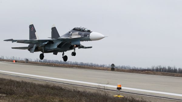 Многоцелевой истребитель Су-30СМ - Sputnik Армения