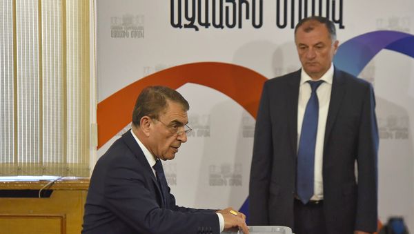 Голосование по лишению Манвела Григоряна депутатской неприкосновенности (19 июня). Еревaн Голосование по лишению Манвела Григоряна депутатской неприкосновенности (19 июня). Еревaн - Sputnik Армения