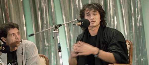Лидер рок-группы Кино Виктор Цой на пресс-конференции, посвященной кинофестивалю популярных жанров Золотой Дюк (1 сентября 1988). Одесса - Sputnik Армения