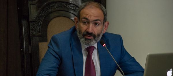 Премьер-министр Армении Никол Пашинян на заседании правительства (21 июня 2018). Еревaн - Sputnik Արմենիա