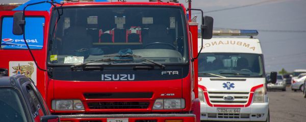 Автомобили пожарной службы и скорой медицинской помощи - Sputnik Արմենիա