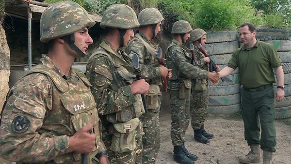 Министр обороны Армении Давид Тоноян посетил войсковую часть на северо-востоке страны - Sputnik Армения
