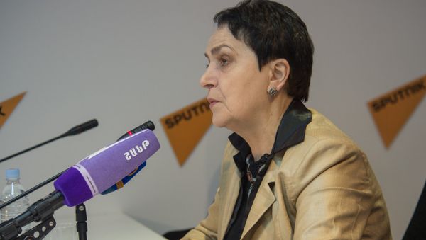 Первый омбудсмен Армении Лариса Алавердян - Sputnik Армения
