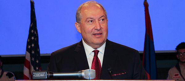 Президент Армении Армен Саркисян принял участие на приеме, посвященном 100-летию Первой Республики Армения в Сенате (26 июня 2018). СШA Президент Армении Армен Саркисян принял участие на приеме, посвященном 100-летию Первой Республики Армения в Сенате (26 июня 2018). СШA - Sputnik Армения