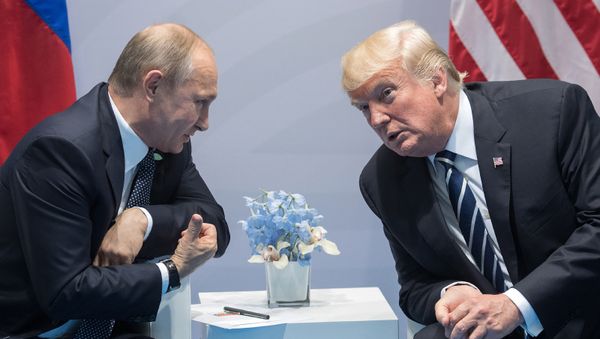 Встреча Президентов России и США Владимира Путина и Дональда Трампа во время саммита лидеров G20 (7 июля 2017). Гамбург - Sputnik Армения