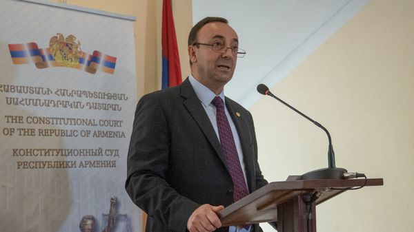 Председатель конституционного суда Грайр Товмасян в конституционном суде (5 июля 2018). Еревaн - Sputnik Армения