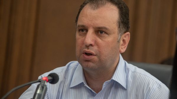 Виген Саркисян во время обсуждения по избирательному кодексу в Парламенте (5 июля 2018). Еревaн - Sputnik Армения