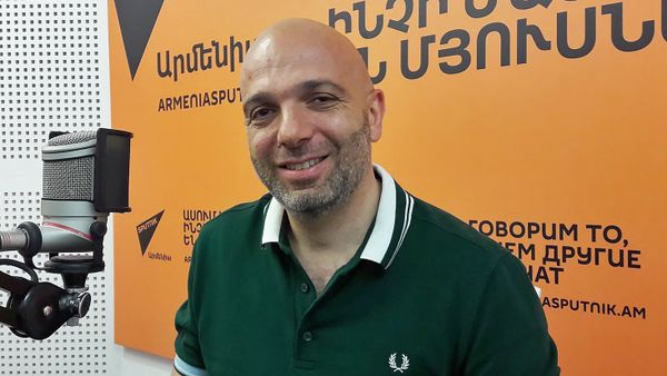 Айк Алоян - Sputnik Արմենիա