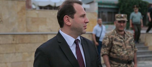 Министр обороны Армении Давид Тоноян посетил одну из воинских частей республики (5 июля 2018). Армeния - Sputnik Армения