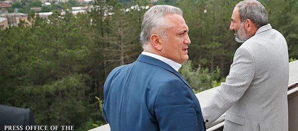 Премьер-министр Армении Никол Пашинян посетил учебно-исследовательский центр Центрального банка (7 июля 2018). Дилижан - Sputnik Արմենիա