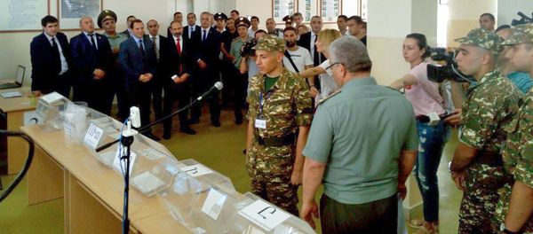 Ашот Пашинян в республиканском сборном пункте (9 июля 2018). Еревaн - Sputnik Армения