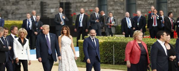 Премьер-министр Армении Никол Пашинян перед ужином стран-партнеров НАТО (11 июля 2018). Брюссель Премьер-министр Армении Никол Пашинян перед ужином стран-партнеров НАТО (11 июля 2018). Брюссель - Sputnik Армения