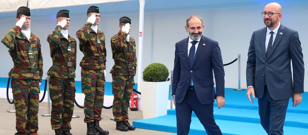 Премьер-министры Армении и Бельгии Никол Пашинян и Шарль Мишель перед ужином стран-партнеров НАТО (11 июля 2018). Брюссель - Sputnik Армения