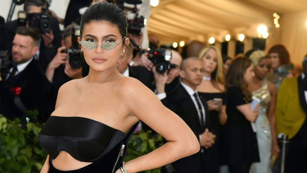 Кайли Дженнер на Гала-концерте 2018 Met Gala в Музее искусств Метрополитен (7 мая 2018). Нью-Йорк - Sputnik Армения