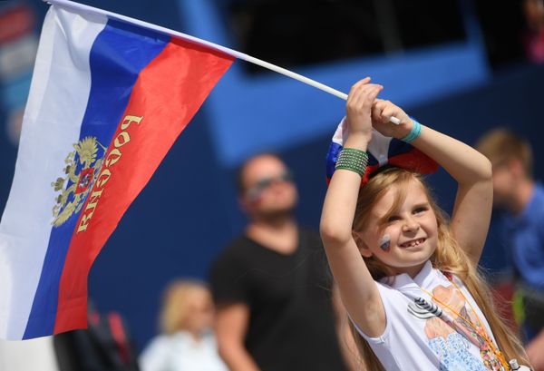 Болельщица сборной России перед матчем чемпионата мира по футболу между сборными Уругвая и России, 2018 год - Sputnik Армения
