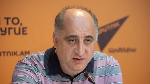Сероб Хачатрян - Sputnik Արմենիա