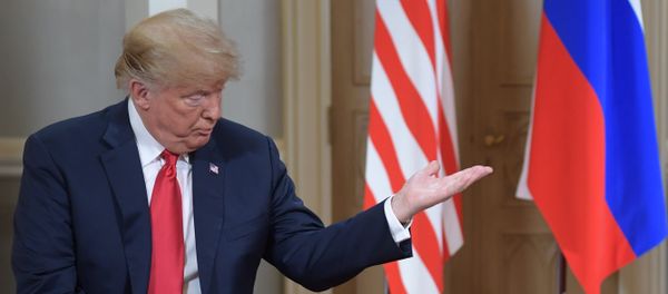 Президент США Дональд Трамп во время встречи с Президентом России Владимиром Путиным в президентском дворце (16 июля 2018). Хельсинки Президент США Дональд Трамп во время встречи с Президентом России Владимиром Путиным в президентском дворце (16 июля 2018). Хельсинки - Sputnik Армения