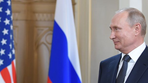 Президент России Владимир Путин во время встречи с Президентом США Дональдом Трампом в президентском дворце (16 июля 2018). Хельсинки - Sputnik Армения
