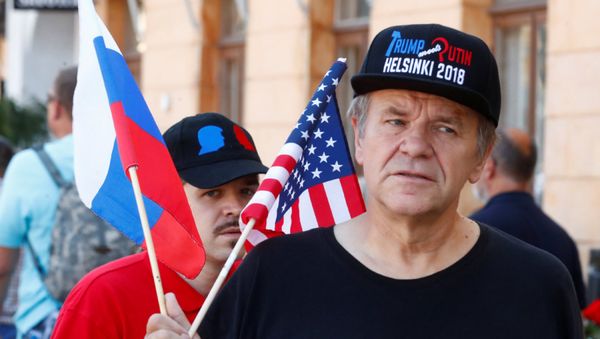 Фин на улице города во время встречи президентов России и США Владимира Путина и Дональда Трампа (16 июля 2018). Хельсинки - Sputnik Армения