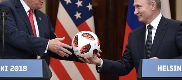 Совместная пресс-конференция президентов России и США Владимира Путина и Дональда Трампа (16 июля 2018). Хельсинки Совместная пресс-конференция президентов России и США Владимира Путина и Дональда Трампа (16 июля 2018). Хельсинки - Sputnik Армения