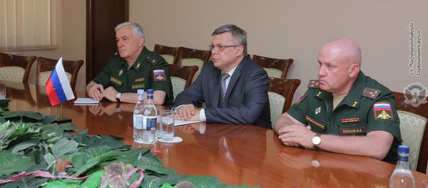 Андрей Иванов, Евгений Булавинцев, Владимир Ельканов Андрей Иванов, Евгений Булавинцев, Владимир Ельканов - Sputnik Армения