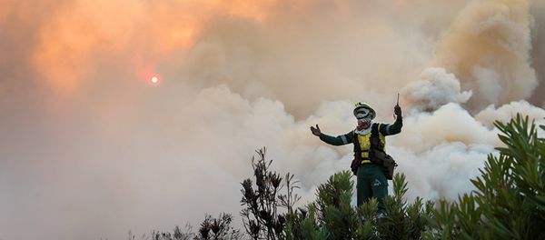 Фотография Джастина Салливана (ЮАР) из категории серии В огне: за гранью Моя Планета Фотография Джастина Салливана (ЮАР) из категории серии В огне: за гранью Моя Планета - Sputnik Армения