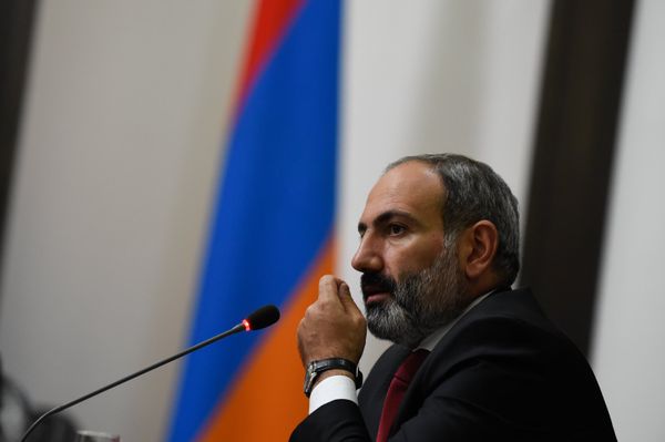 Пресс-конференция премьер-министра Армении Никола Пашиняна (20 июля 2018). Еревaн Пресс-конференция премьер-министра Армении Никола Пашиняна (20 июля 2018). Еревaн - Sputnik Армения