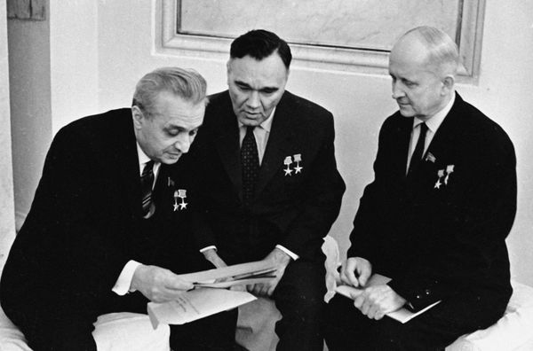 Микоян, Яковлев и Сухой - Sputnik Армения