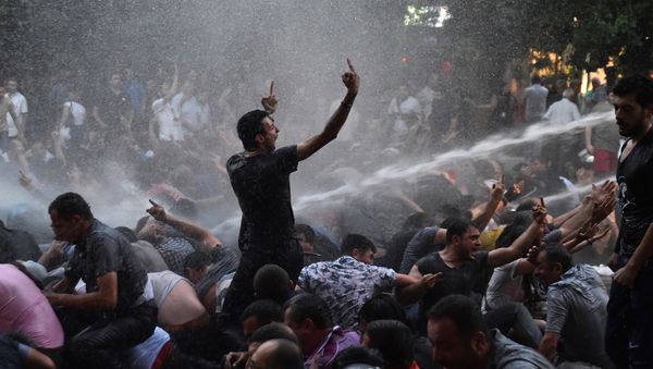 Фото #ElectricYerevan Ваграма Багдасаряна - Sputnik Արմենիա