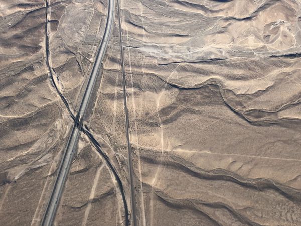 Работа фотографа Charles Thomas Human vs. Nature, занявшая первое место в номинации Пейзаж в фотоконкурсе 2018 iPhone Photography Awards - Sputnik Армения