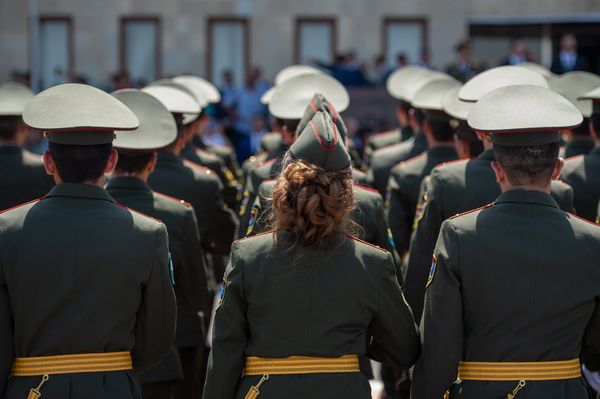 Церемония выдачи дипломов выпустникам военных вузов (25 июля 2018). Еревaн - Sputnik Армения