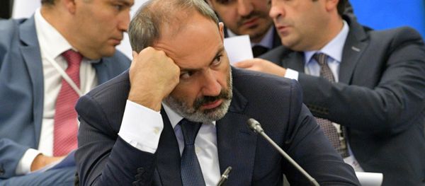 Премьер-министр Армении Никол Пашинян на заседании Евразийского межправительственного совета глав правительства стран ЕАЭС (27 июля 2018). Санкт-Петербург - Sputnik Армения