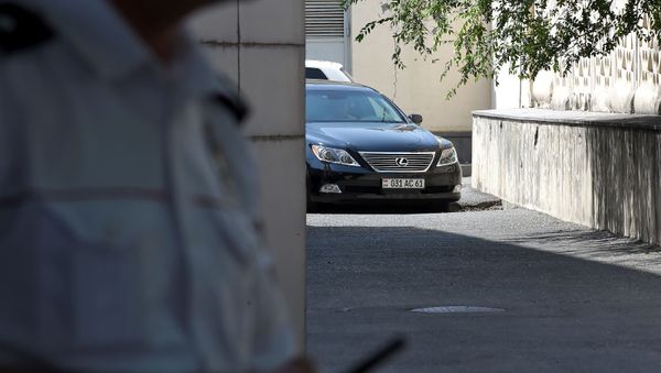 Парковка суда Первой инстанции административного района Шенгавит - Sputnik Արմենիա