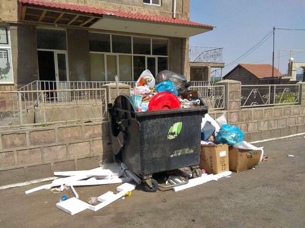 Наследие нового министра окружающей среды, или Что скрывается под мусором в Армении Наследие нового министра окружающей среды, или Что скрывается под мусором в Армении - Sputnik Армения