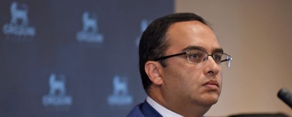 Глава канцелярии второго Президента Армении Роберта Кочаряна Виктор Согомонян во время пресс-конференции (28 июля 2018). Еревaн Глава канцелярии второго Президента Армении Роберта Кочаряна Виктор Согомонян во время пресс-конференции (28 июля 2018). Еревaн - Sputnik Արմենիա