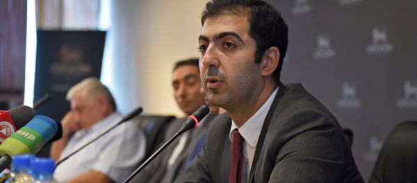 Адвокат второго Президента Армении Роберта Кочаряна Арам Орбелян во время пресс-конференции (28 июля 2018). Еревaн - Sputnik Армения