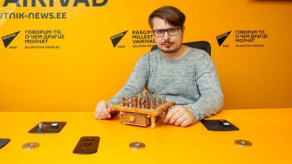 Обладатель звания мастер ФИДЕ Роман Ежов - Sputnik Армения