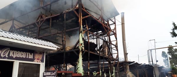 Пожар в частном доме в Сочи Пожар в частном доме в Сочи - Sputnik Армения