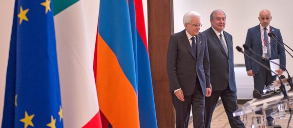 Президенты Армении и Италии Армен Саркисян и Серджо Маттарелла на совместной пресс-конференции (30 июля 2018). Еревaн - Sputnik Армения