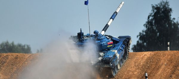 Танк команды армии Армении в индивидуальной гонке международных соревнований Танковый биатлон-2018 на подмосковном полигоне Алабино. - Sputnik Արմենիա