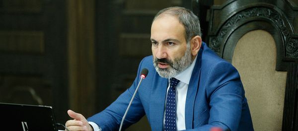 Премьер-министр Армении Никол Пашинян на заседании правительства (2 августа 2018). Еревaн - Sputnik Արմենիա