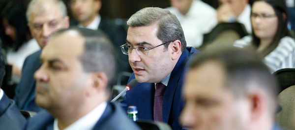 Председатель КГД Давид Ананян на заседании правительства Армении (2 августа 2018). Еревaн - Sputnik Արմենիա