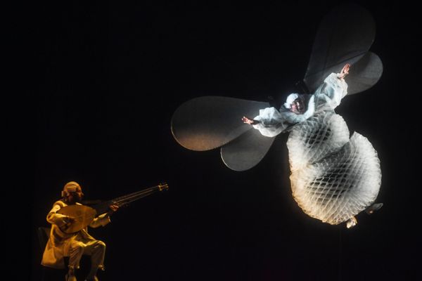 Выступление итальянского театра NoGravity в рамках Международного фестиваля искусств Вдохновение на ВДНХ (2 августа 2018). Москвa Выступление итальянского театра NoGravity в рамках Международного фестиваля искусств Вдохновение на ВДНХ (2 августа 2018). Москвa - Sputnik Армения