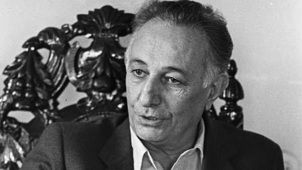 Армянская ССР. Ректор Ереванского государственного университета Сергей Але­сандро­вич Амбарцумян. - Sputnik Армения
