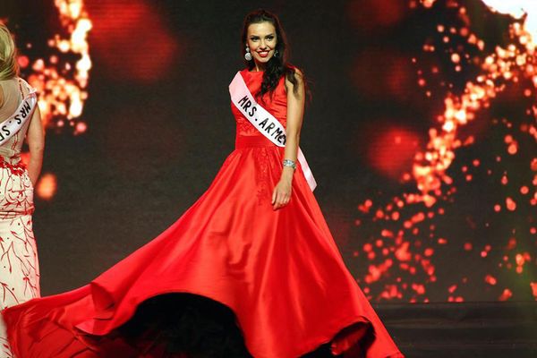 Анна Демирханян представила Армению на конкурсе Mrs. Globe 2015 - Sputnik Армения