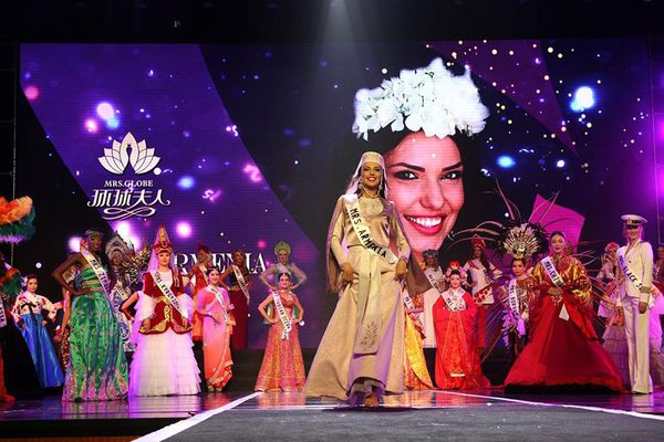 Анна Демирханян представила Армению на конкурсе Mrs. Globe 2015 - Sputnik Արմենիա