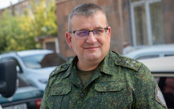 Начальник Арташатского погранотряда, полковник Юрий Урванов Начальник Арташатского погранотряда, полковник Юрий Урванов - Sputnik Армения