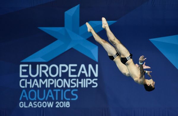 Чемпионат Европы по водным видам спорта 2018. Прыжки в воду. Финал синхронных прыжков, мужчины, 10 метров. Владимир Арутюнян и Лев Саркисян, Армения (9 августа 2018). Эдинбург - Sputnik Армения